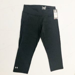 🆕 Under Armour Base 3/4 Leggings Size M